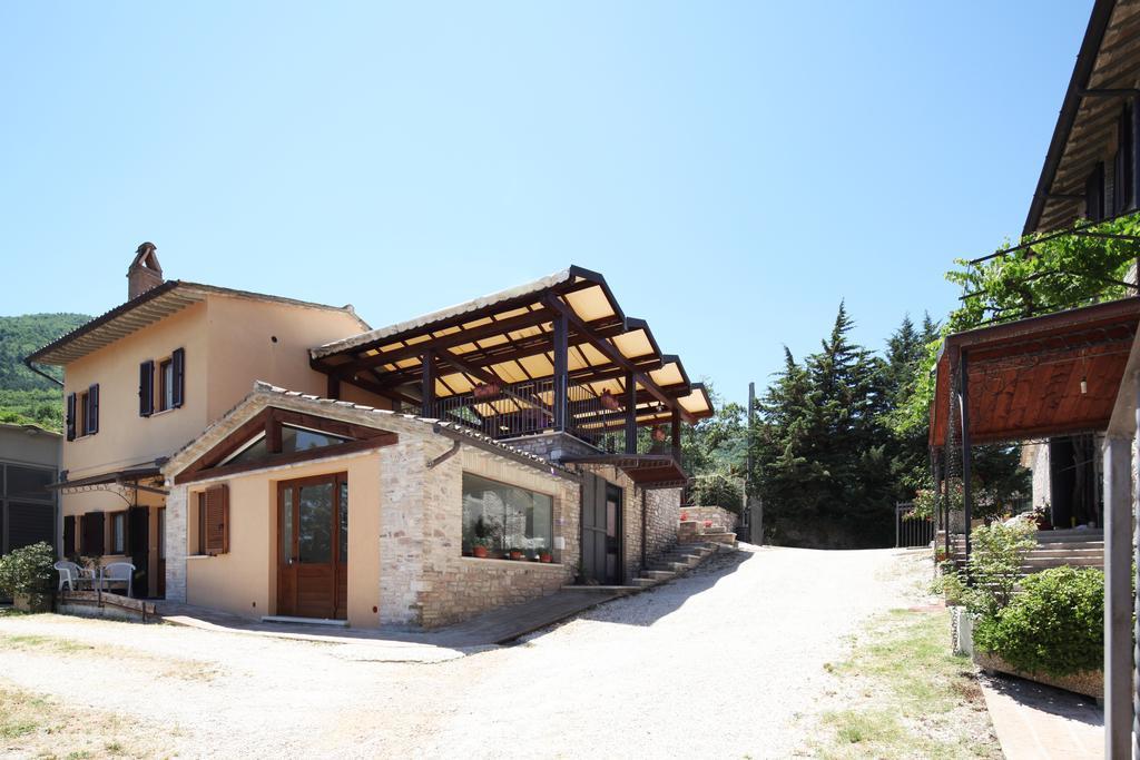 Agriturismo Il Castello Assisi Exterior photo