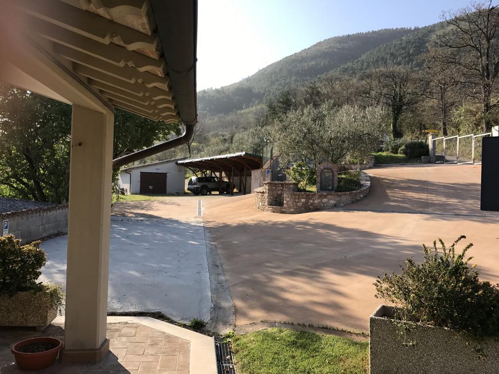 Agriturismo Il Castello Assisi Exterior photo