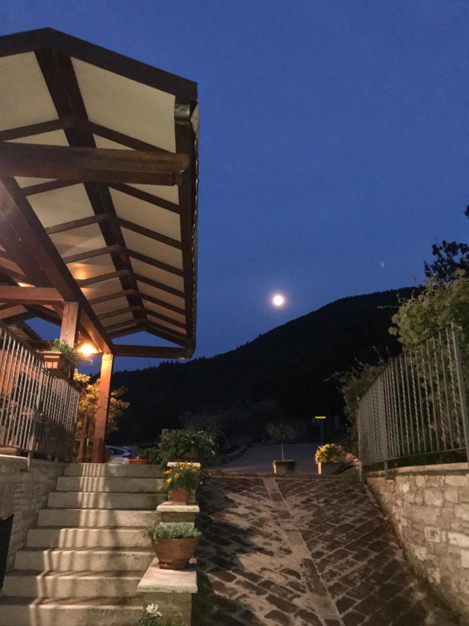 Agriturismo Il Castello Assisi Exterior photo
